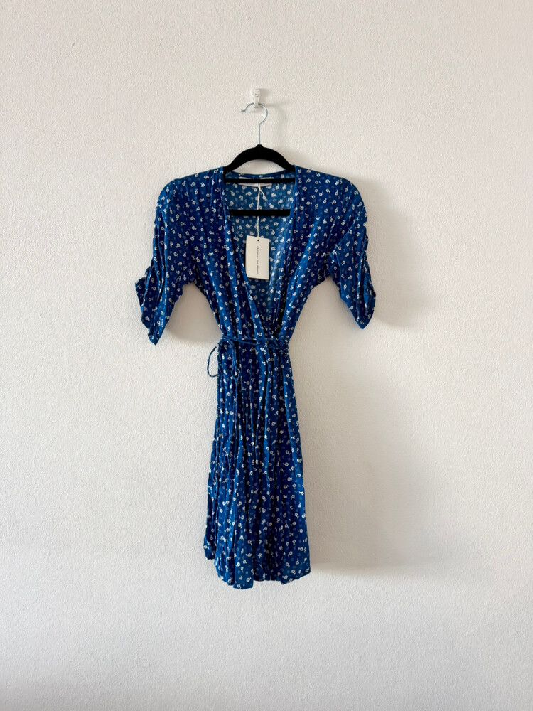 Faithfull the Brand - Faithfull the Brand Blue Floral Dress on Designer  Wardrobe