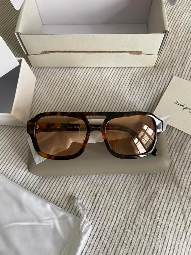 Vehla Eyewear - Dixie - Choc Tort/Cinnamon (BRAND NEW) on  display picture 2
