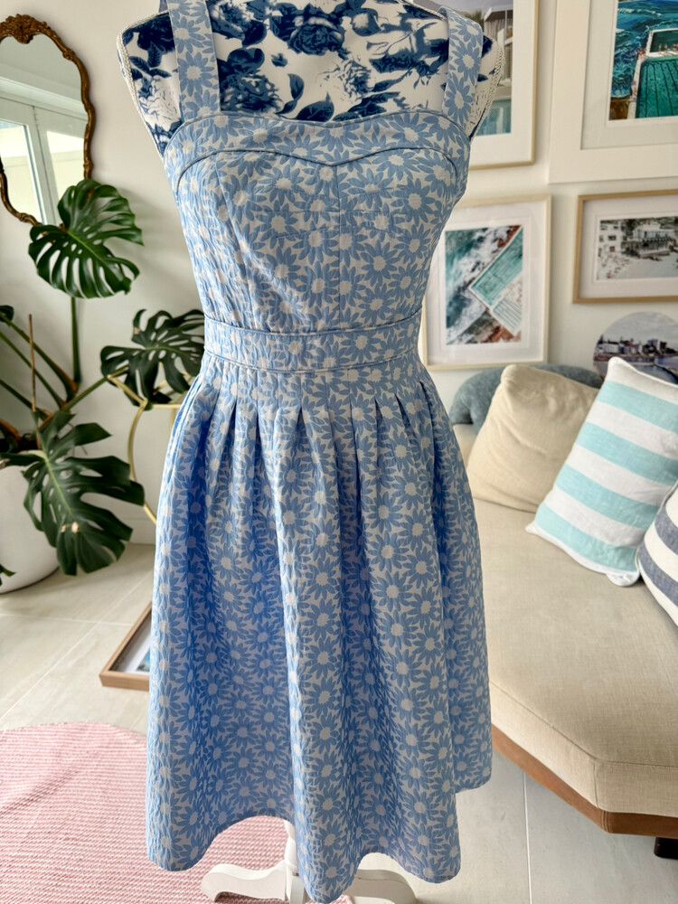 Karen Walker - Karen Walker - fabulous Hi There dress! on Designer Wardrobe Karen Walker - Karen Walker - fabulous Hi There dress! on Designer Wardrobe