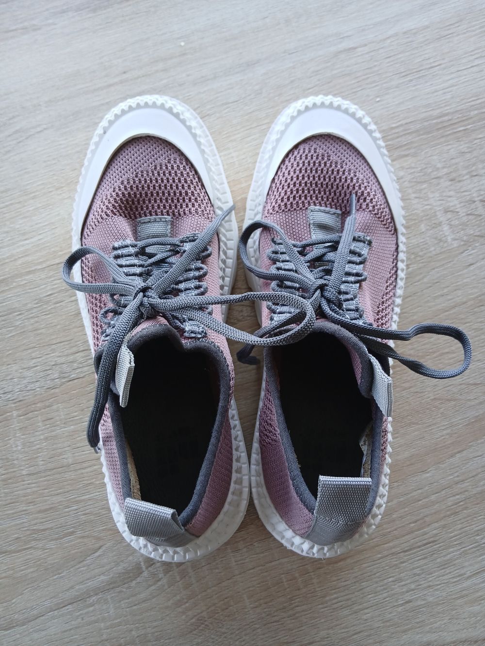 Nu by Neo Zahra Pink Sneakers