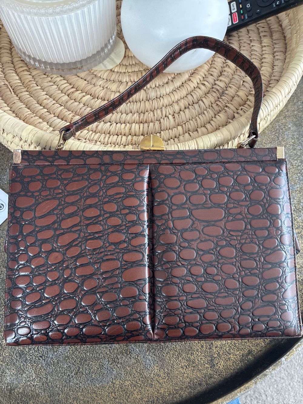 vintage, Hermes : Made in Nz Brown Croc Embossed Clutch