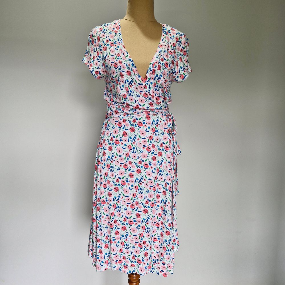 Review Multicolour Short Sleeve Floral Print Jersey Wrap Dress Size 12