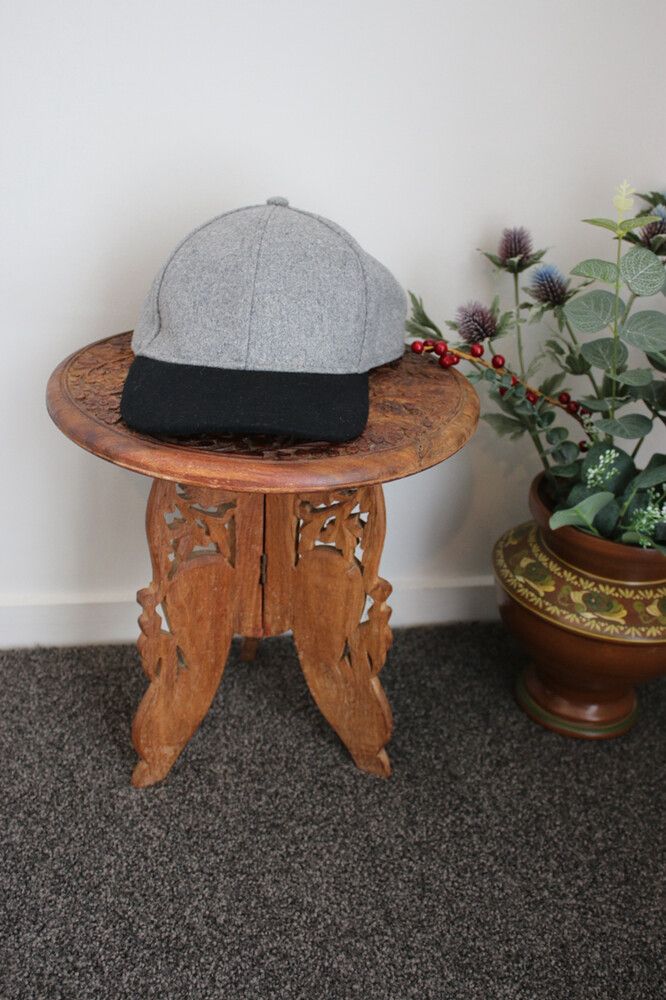 Decjuba Wool Blend Cap