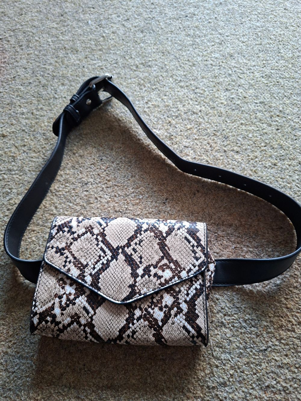 Decjuba Bum or Crossbody Bag