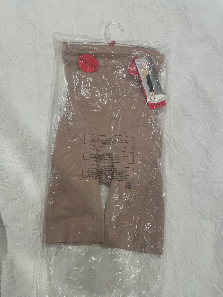 Spanx Rose butt lifting bodysuit Size S