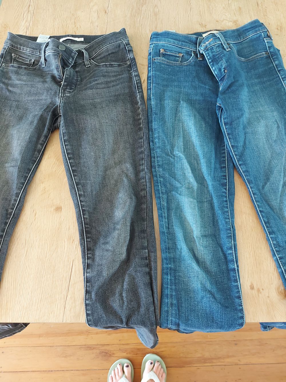 Levis 311 Shaping skinny x 2. W26 L32