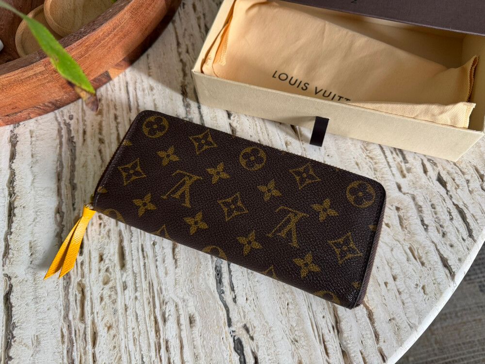 Clémence Wallet