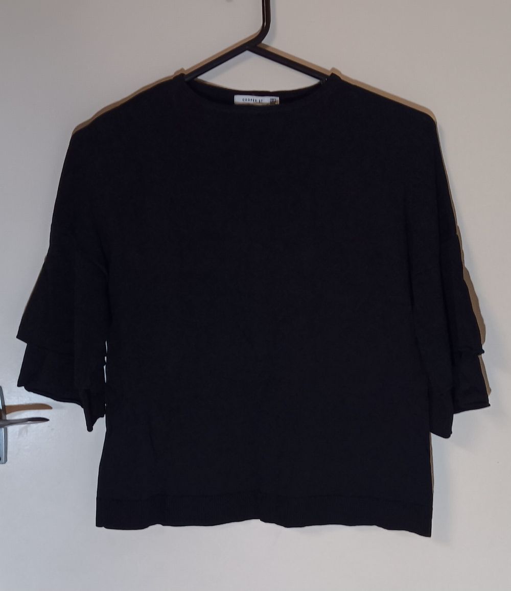 COOPER ST Label Black Ruffle Sleeve Knit Top