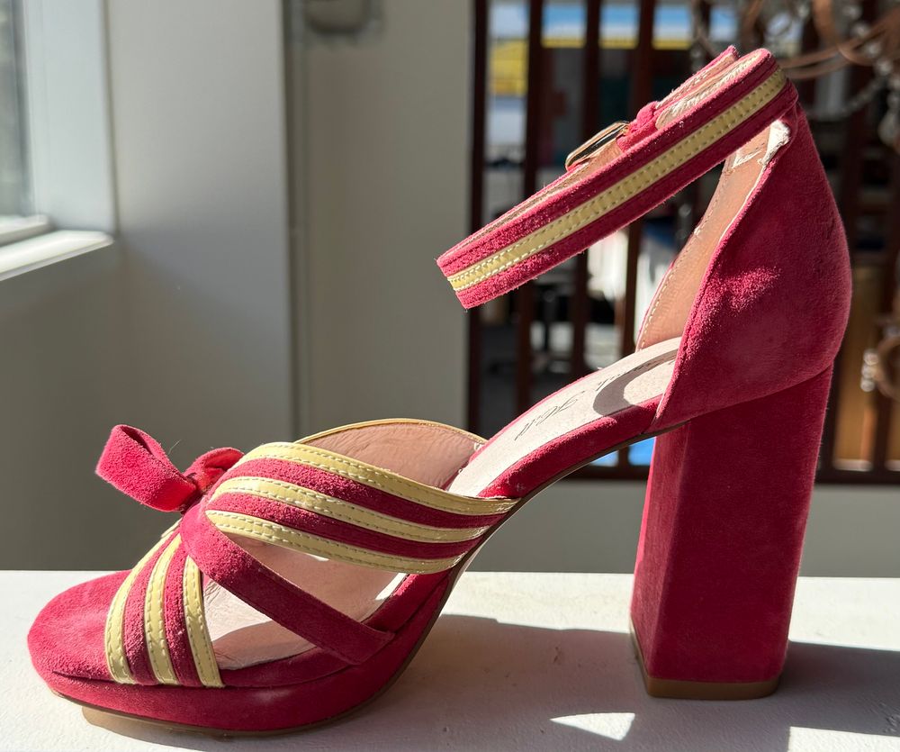 Alannah Hill Red Suede Block Heel Sandals