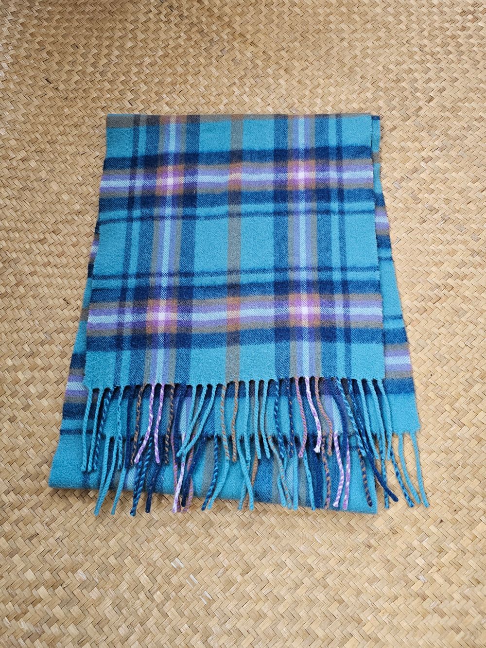 100 % Cashmere Lochmere Scarf