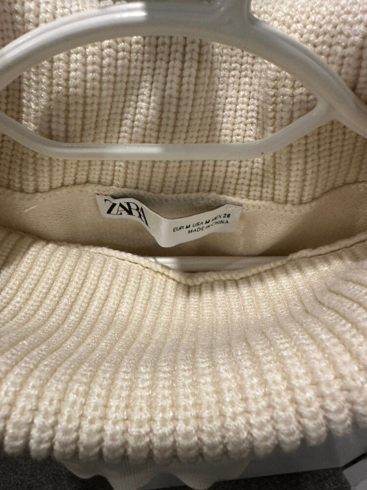 Zara Cream Knit Top Size M