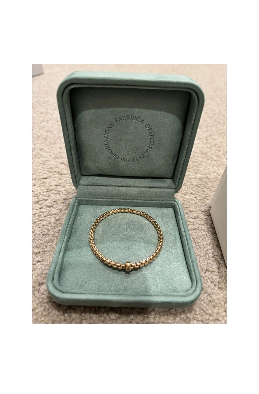 Fope Gold Bracelet with a diamond