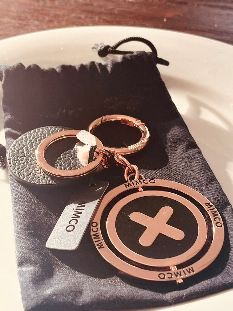MIMCO MIM-MEDALLION COLLECTIVE KEY RING - RRP $99.95
