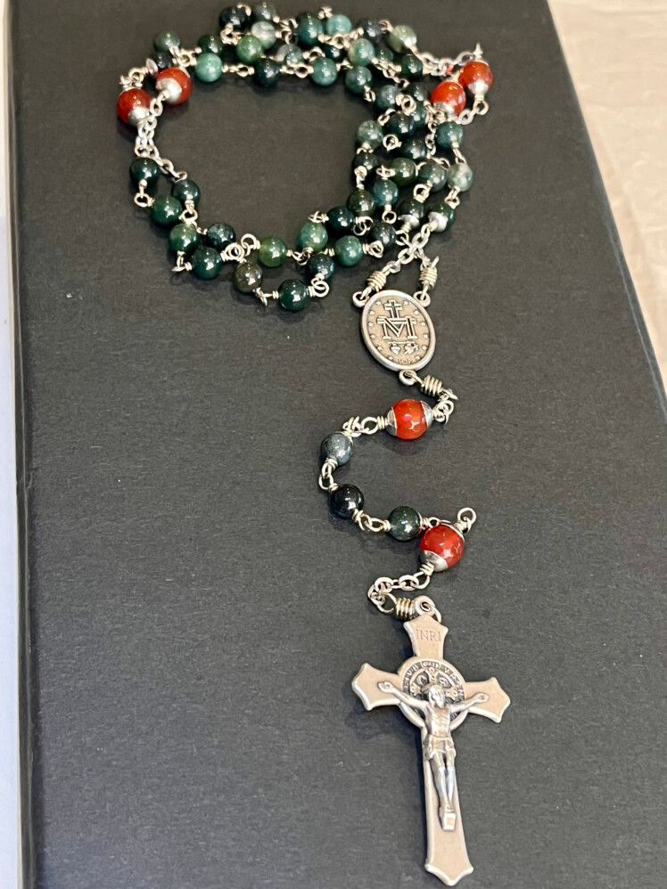 HANDCRAFTED FIVE DECADE MOSS AGATE & CARNELIAN ROSARY WITH St BENEDICT CRUCIFIX