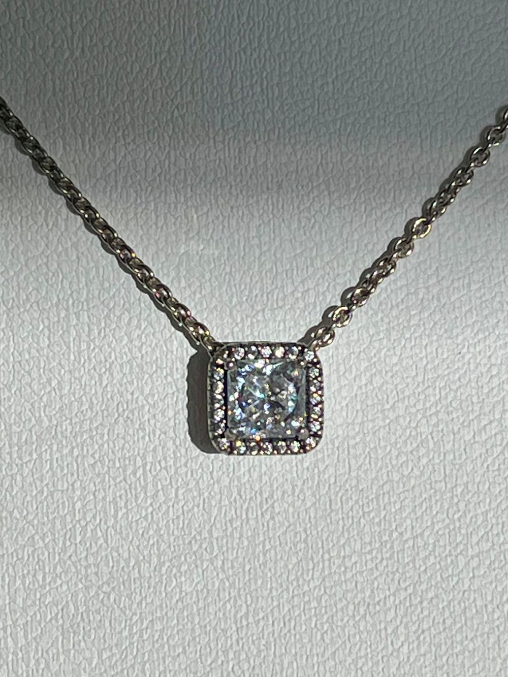 ⚜️PANDORA SQUARE SPARKLE HALO NECKLACE STERLING SILVER & CZ