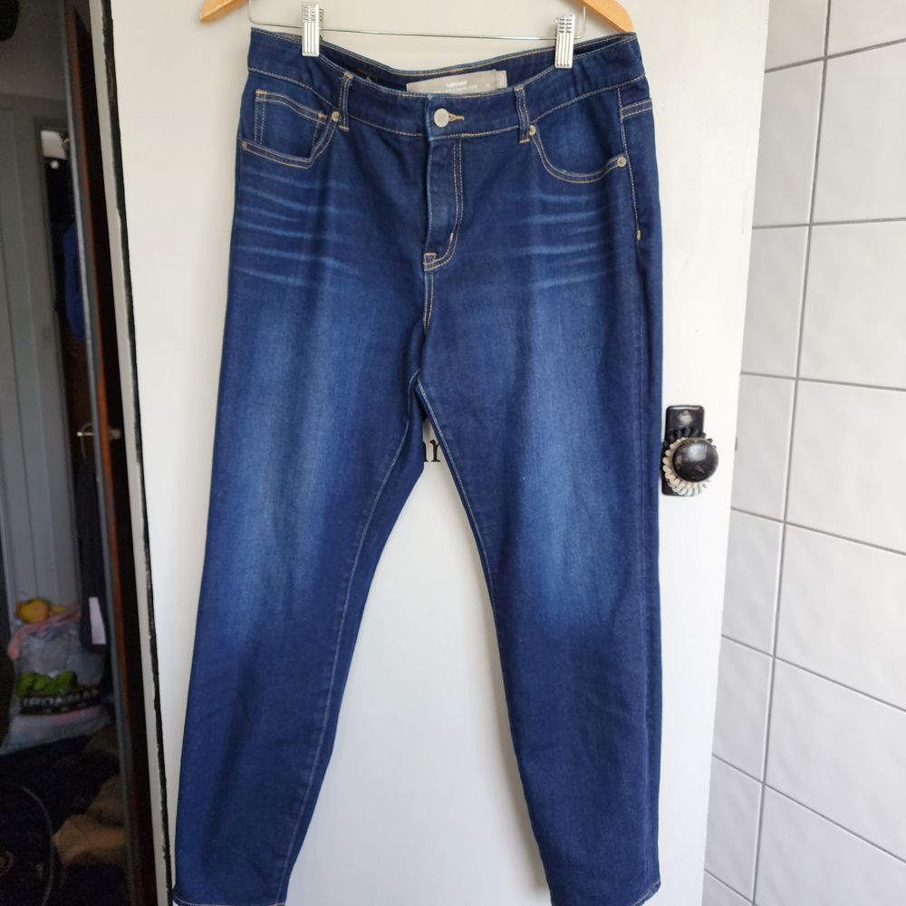 Lift & shape jeans