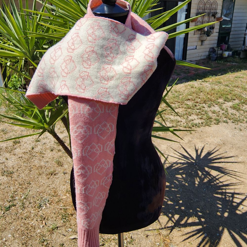 Reversable scarf