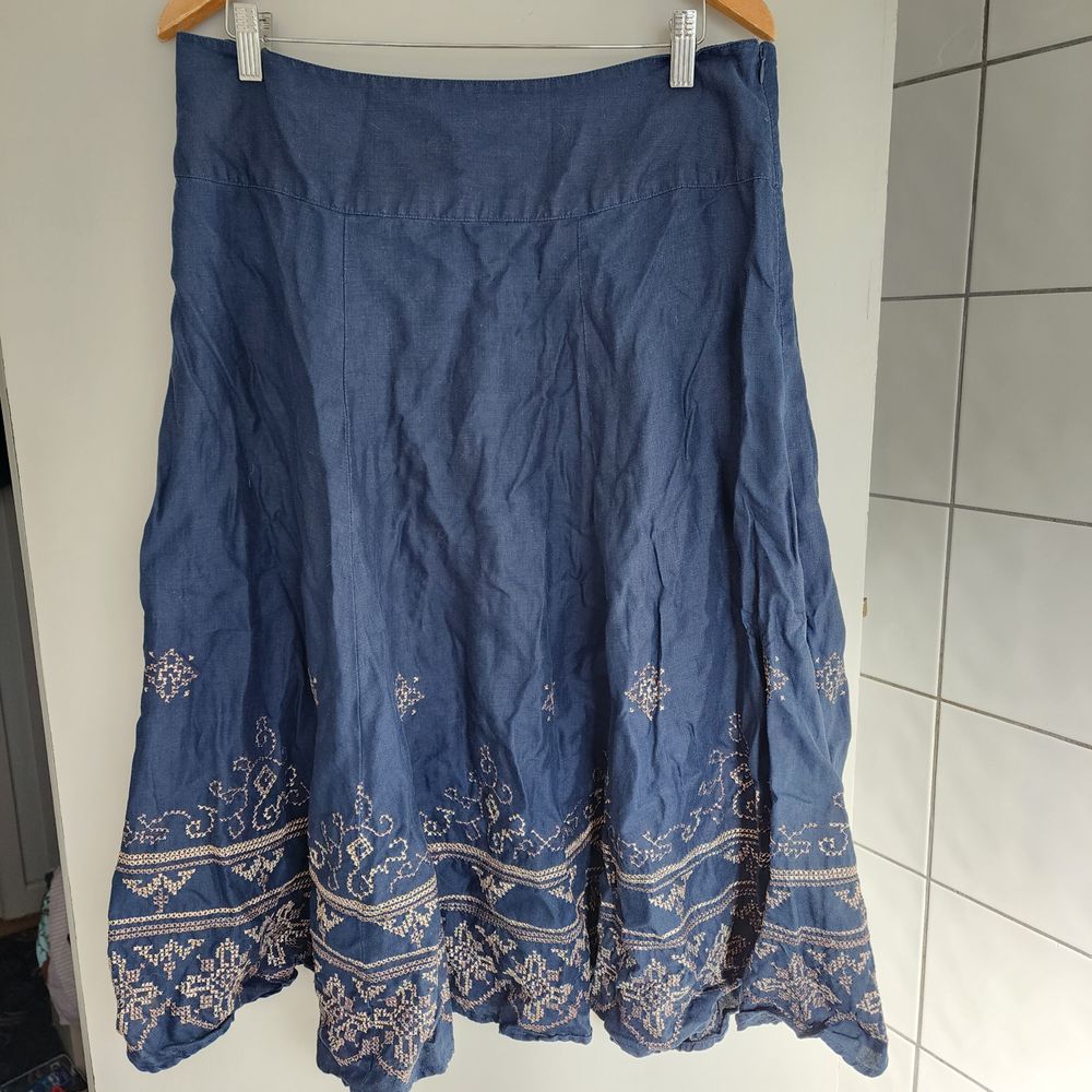 Linen skirt