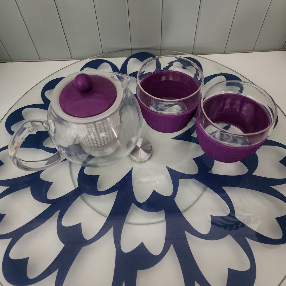 Bodum tea pot set
