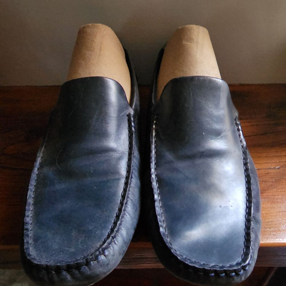 Navy buttery loafers