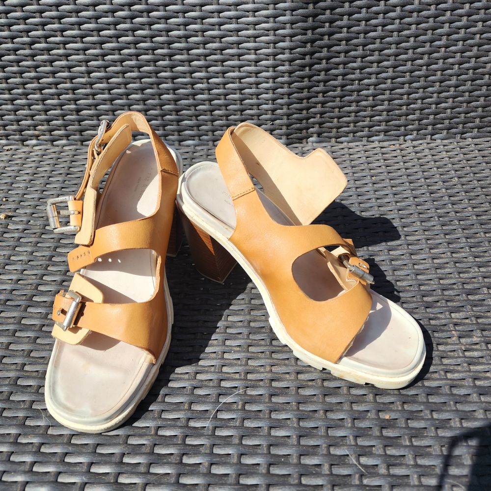 Barron sandals / heels