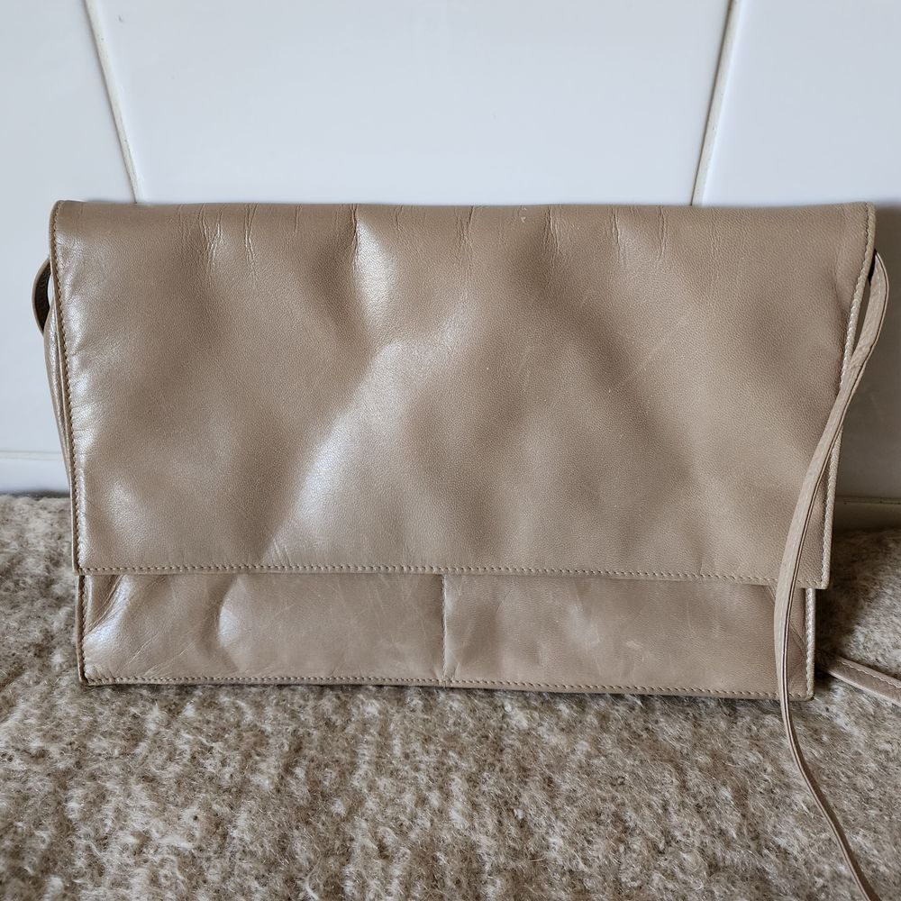 Vintage cross body bag