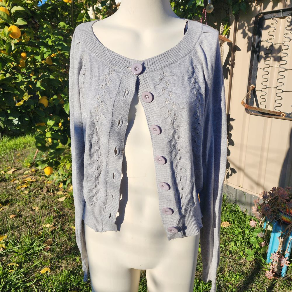 Wish Australia 'swindle cardi'