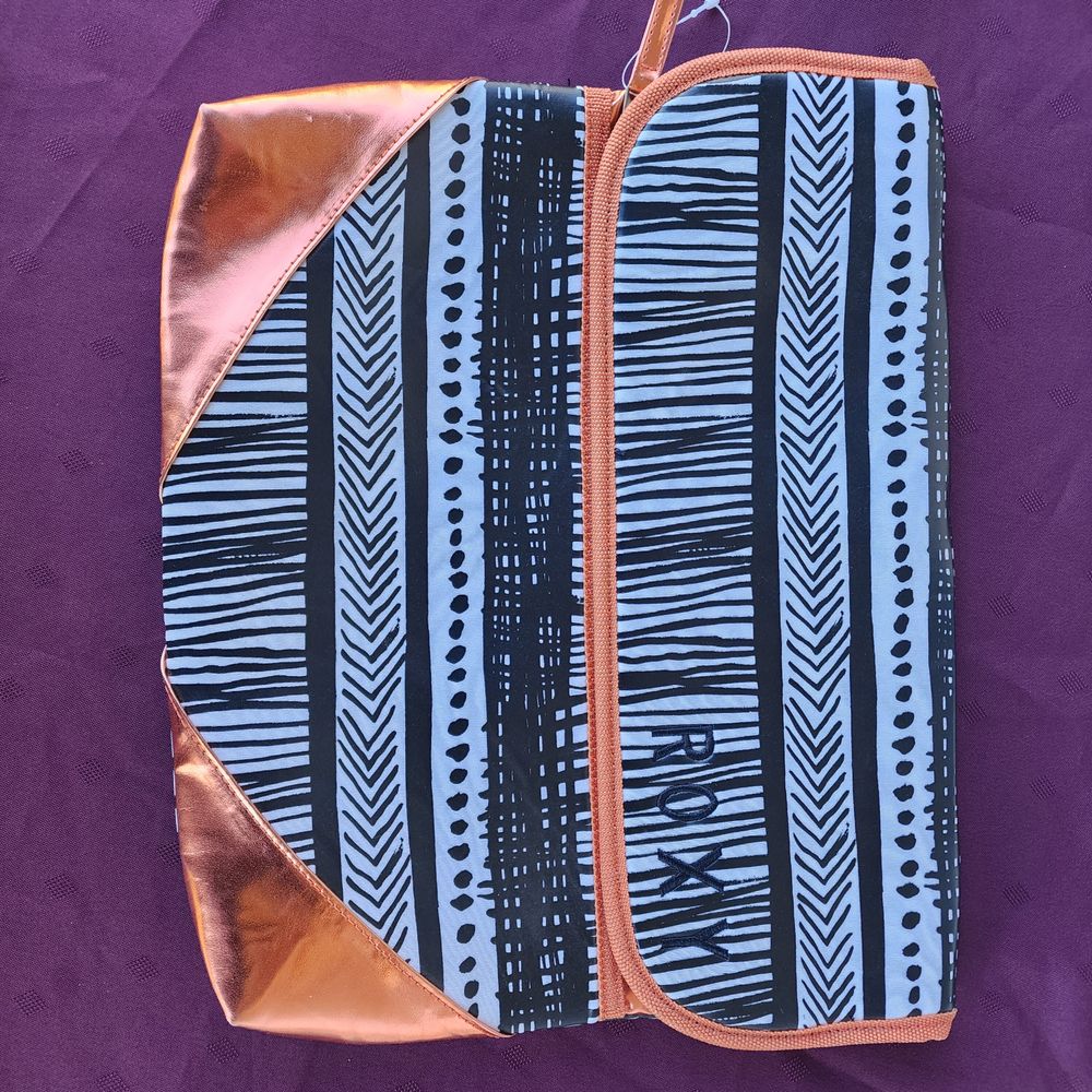 ROXY LAPTOP SLEEVE