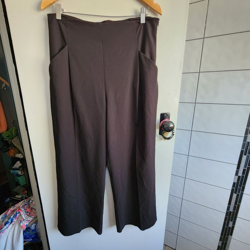 wayne cooper green dress Runaway The Label