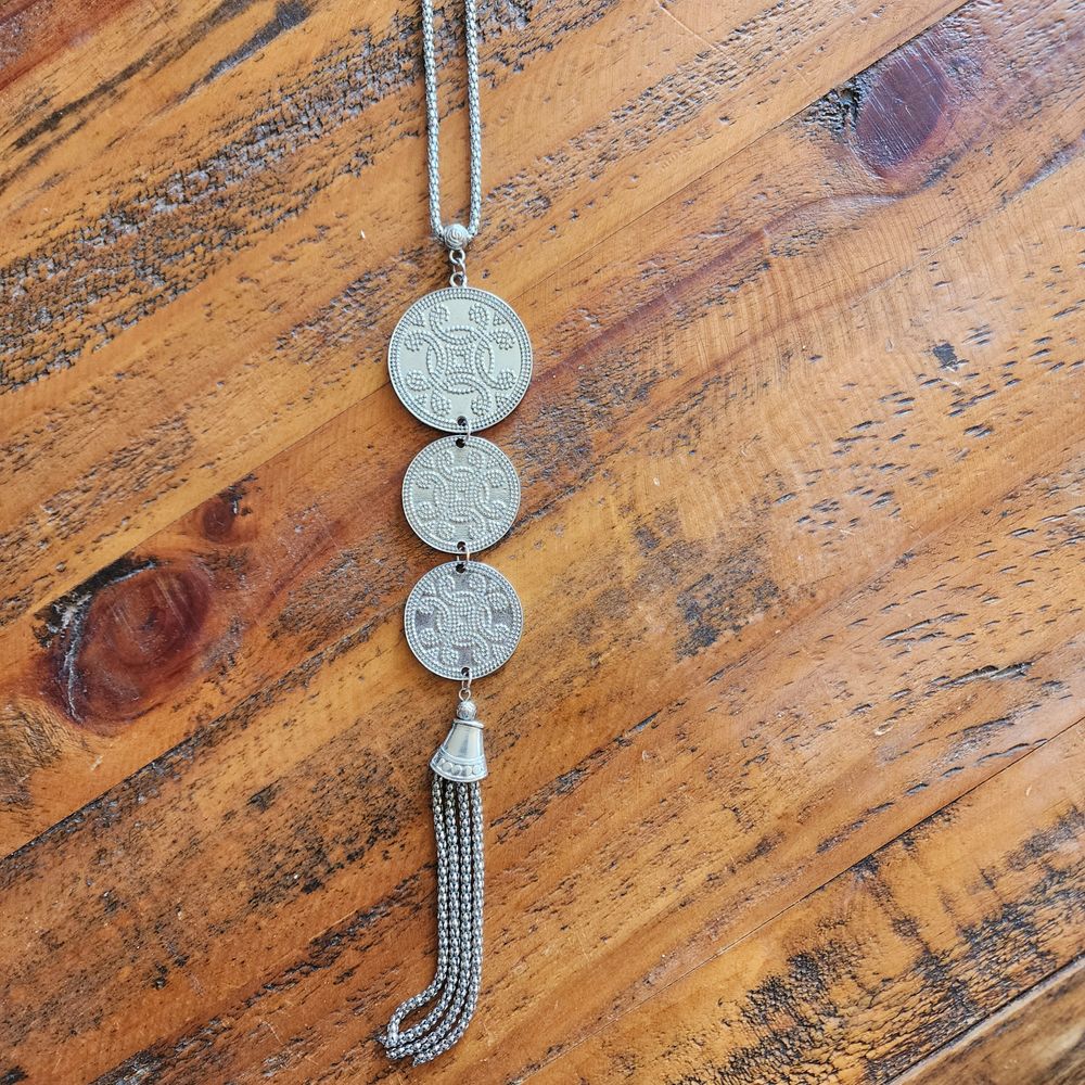 Silver Round Pendant Necklace