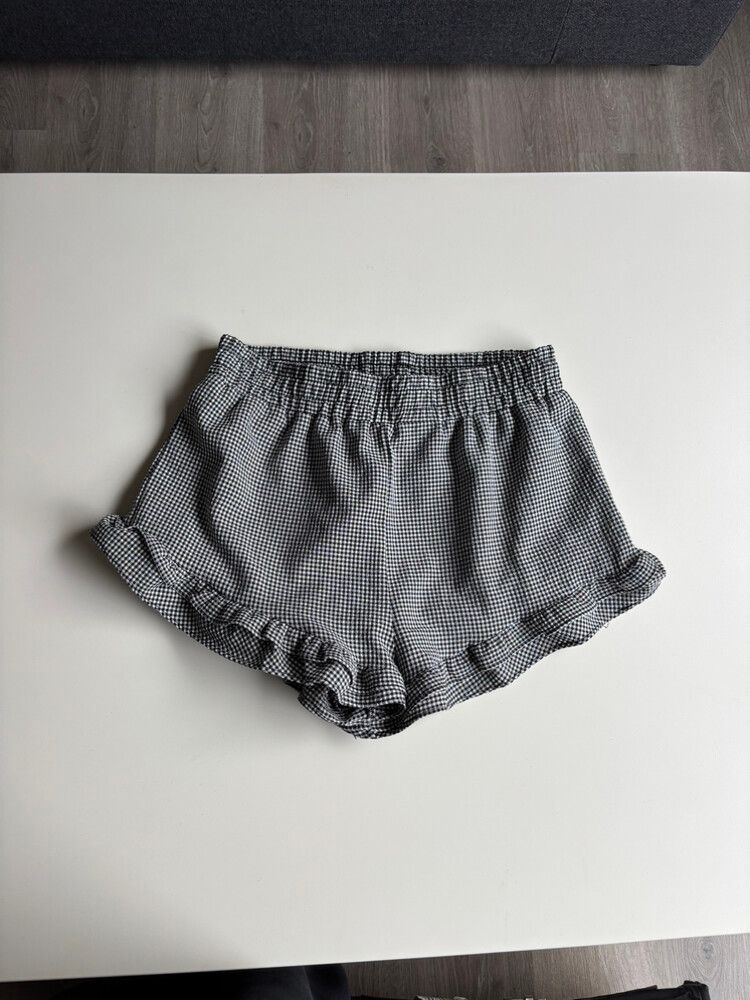 Glassons Ladies Black And White Shorts - Size 10