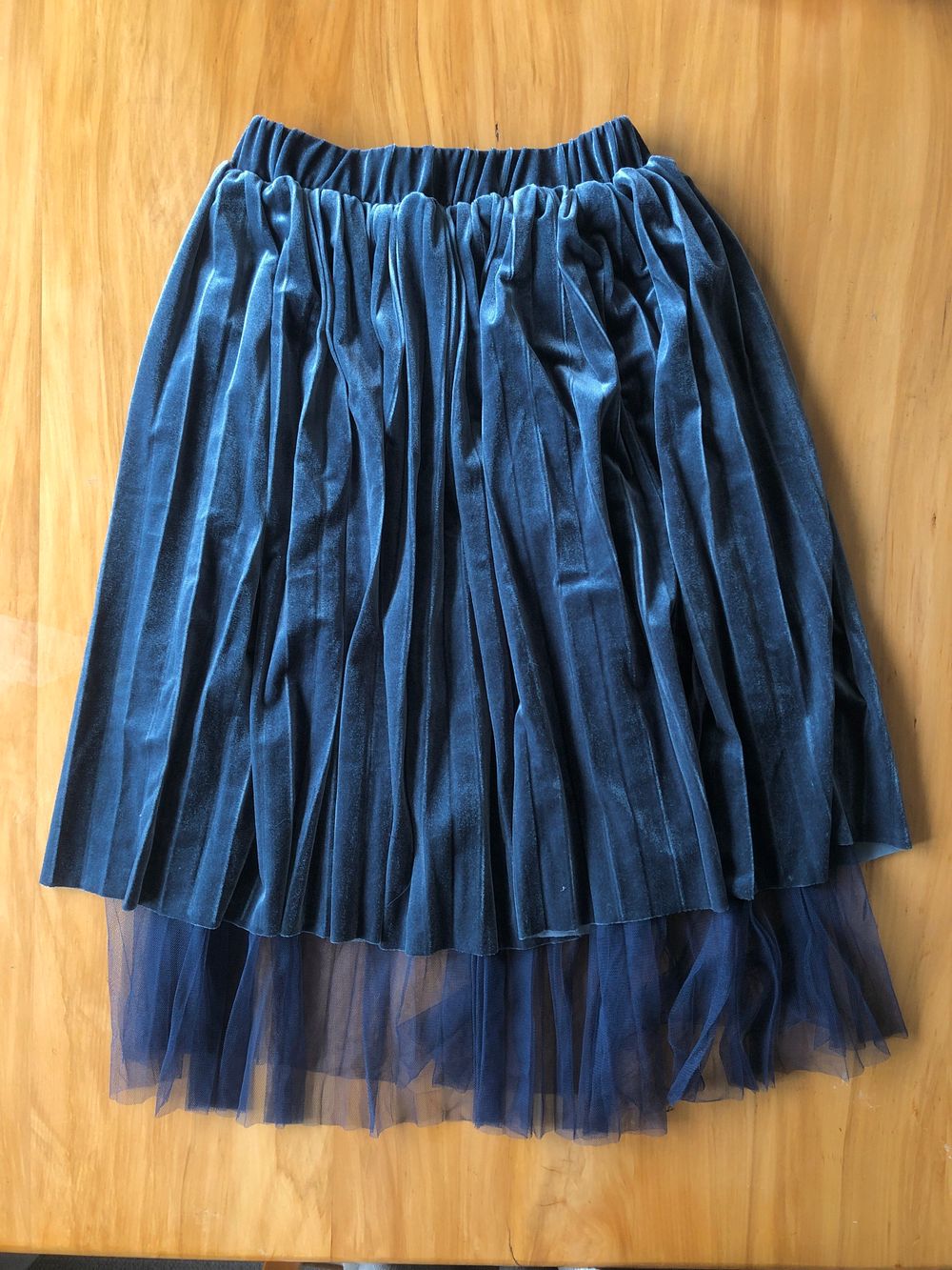 New navy winter skirt medium length size xs