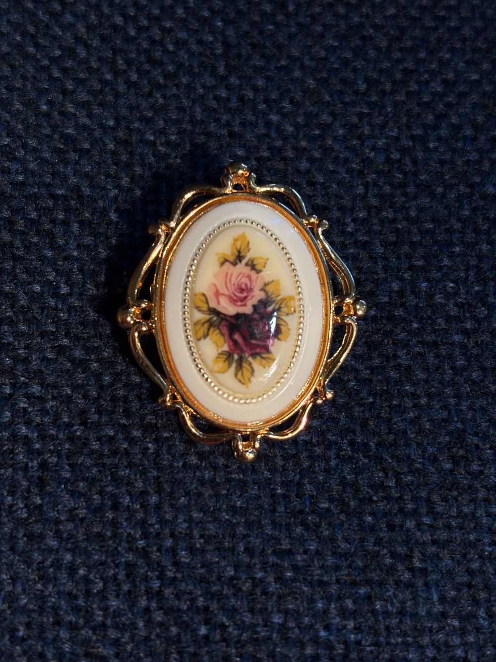 Vintage Rose Brooch/ Pendant
