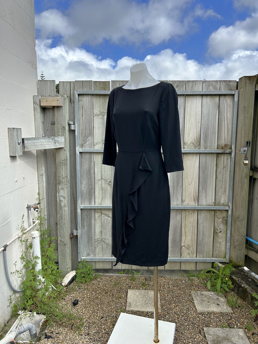 Size 10 - wool "Helen Cherry" dress in good condition!