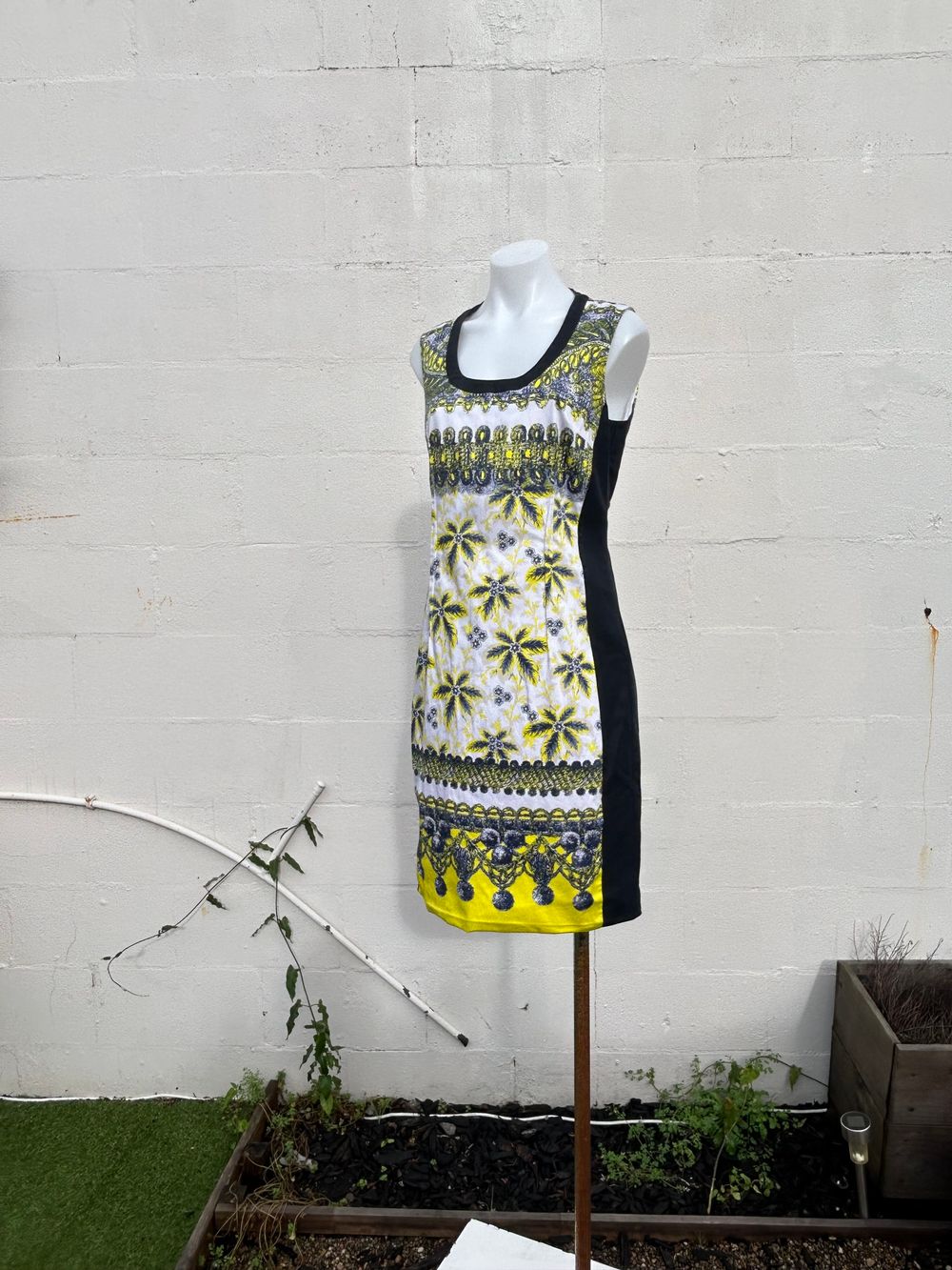 Size 12 - "Prabal Gurung" dress in nice condition!