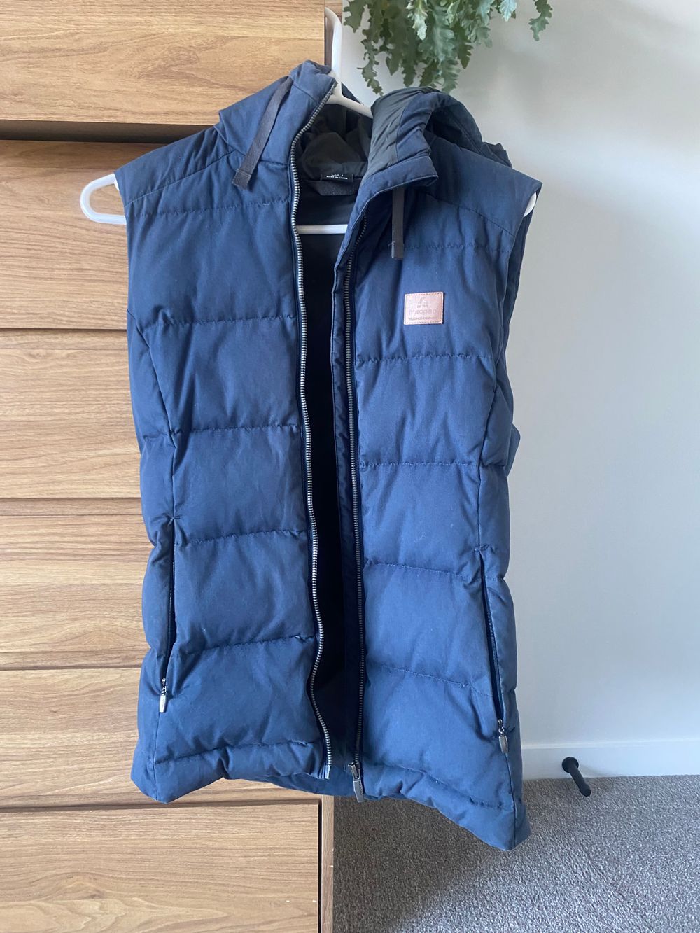 Macpac sleeveless vest Clearance