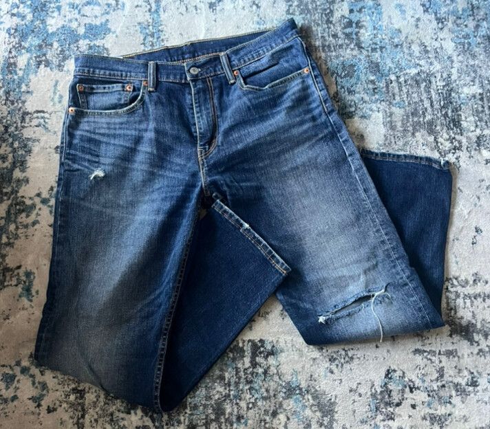 Levi's 502 Blue Jeans