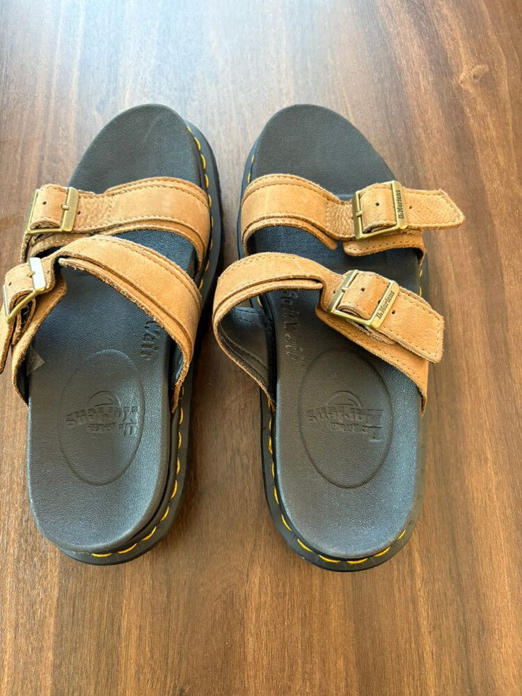 Dr Martens Savannah Tan Tumbled Nubuck Unisex Sandals