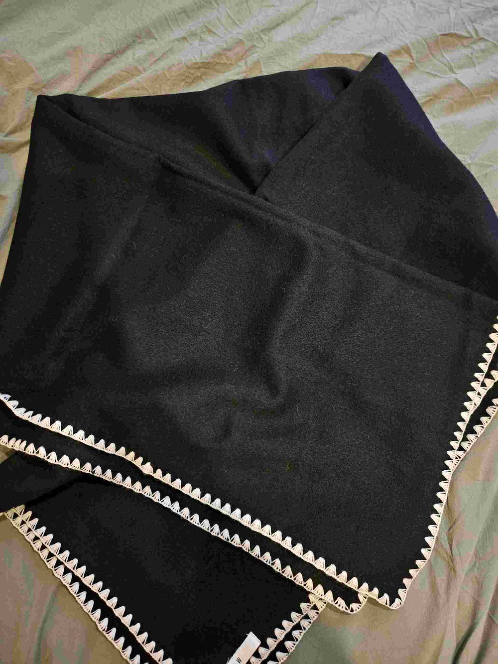 MAX stitch wool scarf