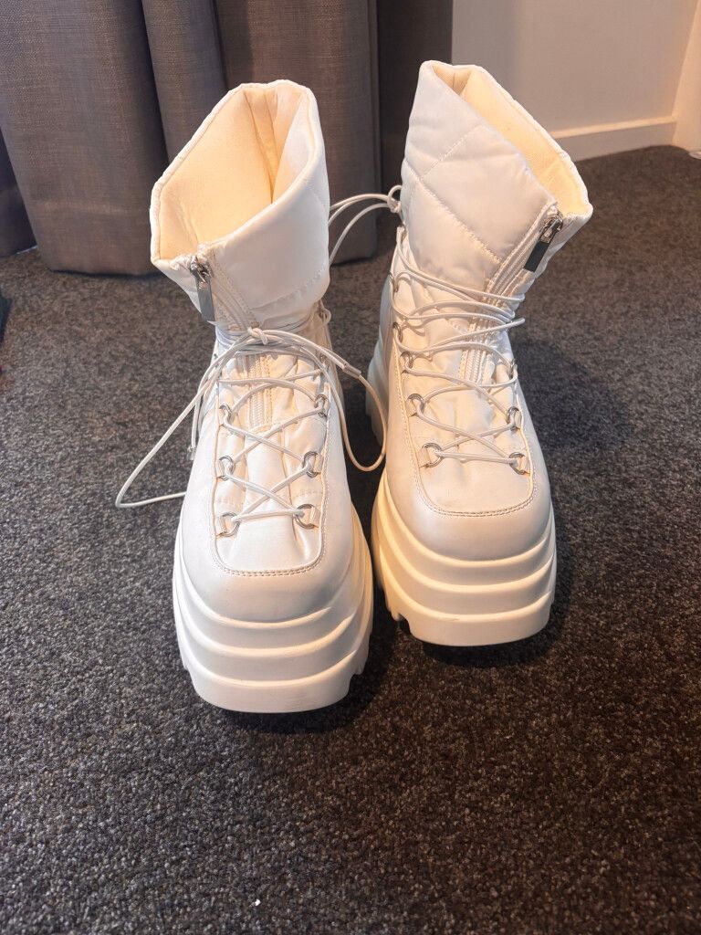 Itno White Moonboots