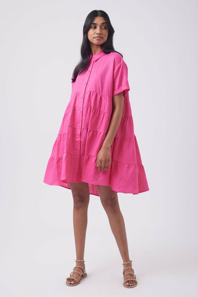 decjuba pink dress Just when you thought our Naomi Strappy Maxi Dress... meet our NEW Misty  Rose, exclusive to online!  AU // https://bit.ly/3knhRP0
