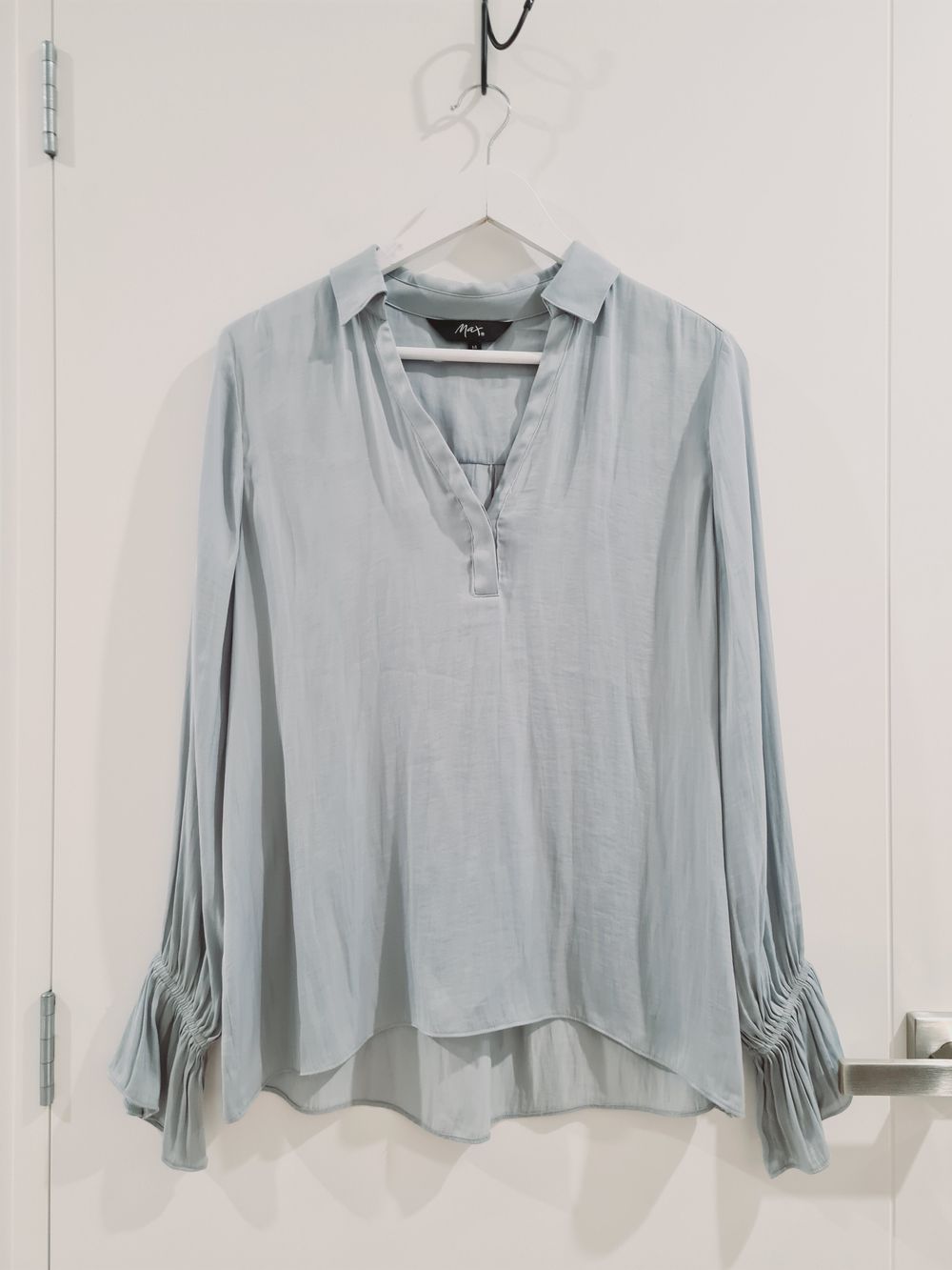 Max Silky Platinum Blue Blouse