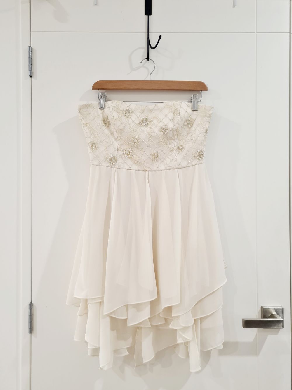 Forever New Cream Angelic Tube Sleeveless Party Dress - Flare short dress