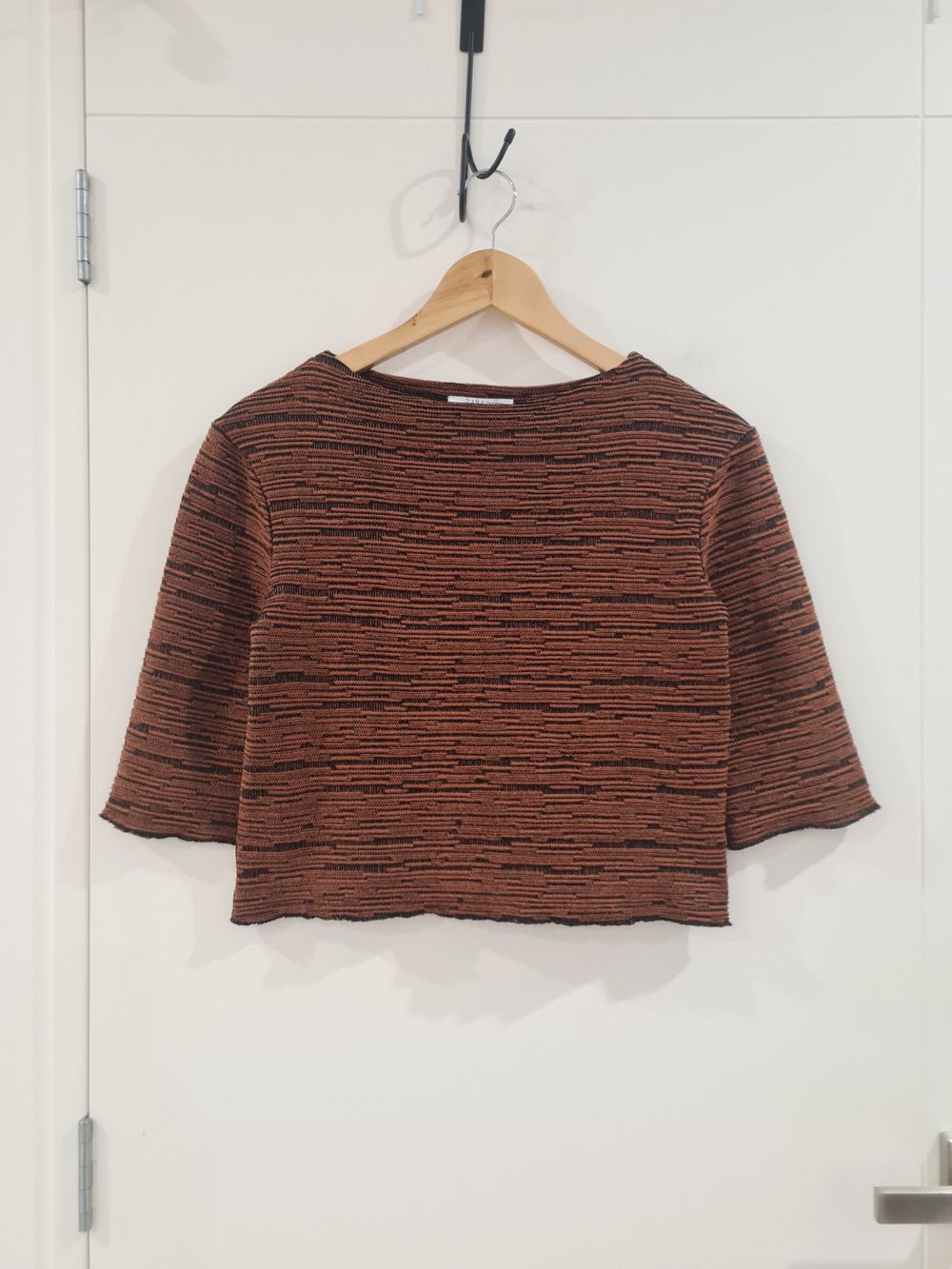 Zara Brick Brown Textured Cropped 3/4 Sleeve Knit Top