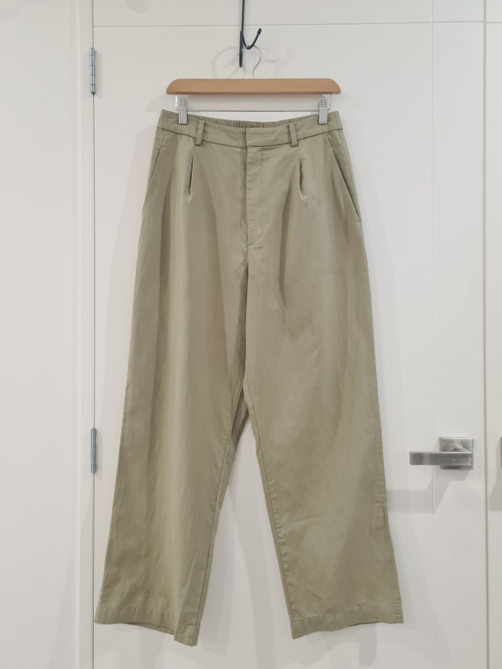 Uniqlo Green Viscose Relaxed Pants size  M