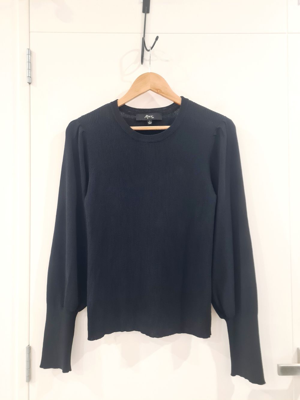 MAX Black Ribbed Puff Sleeve Knit Top – Soft Viscose Blend Size L