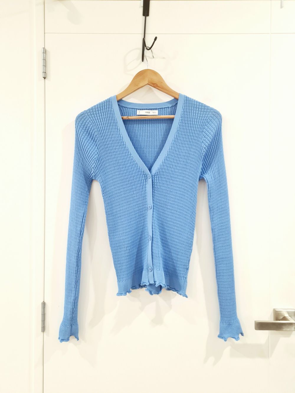 Mango Blue Ribbed V-Neck Cardigan – Frill Trim Fitted Style Size 16–18