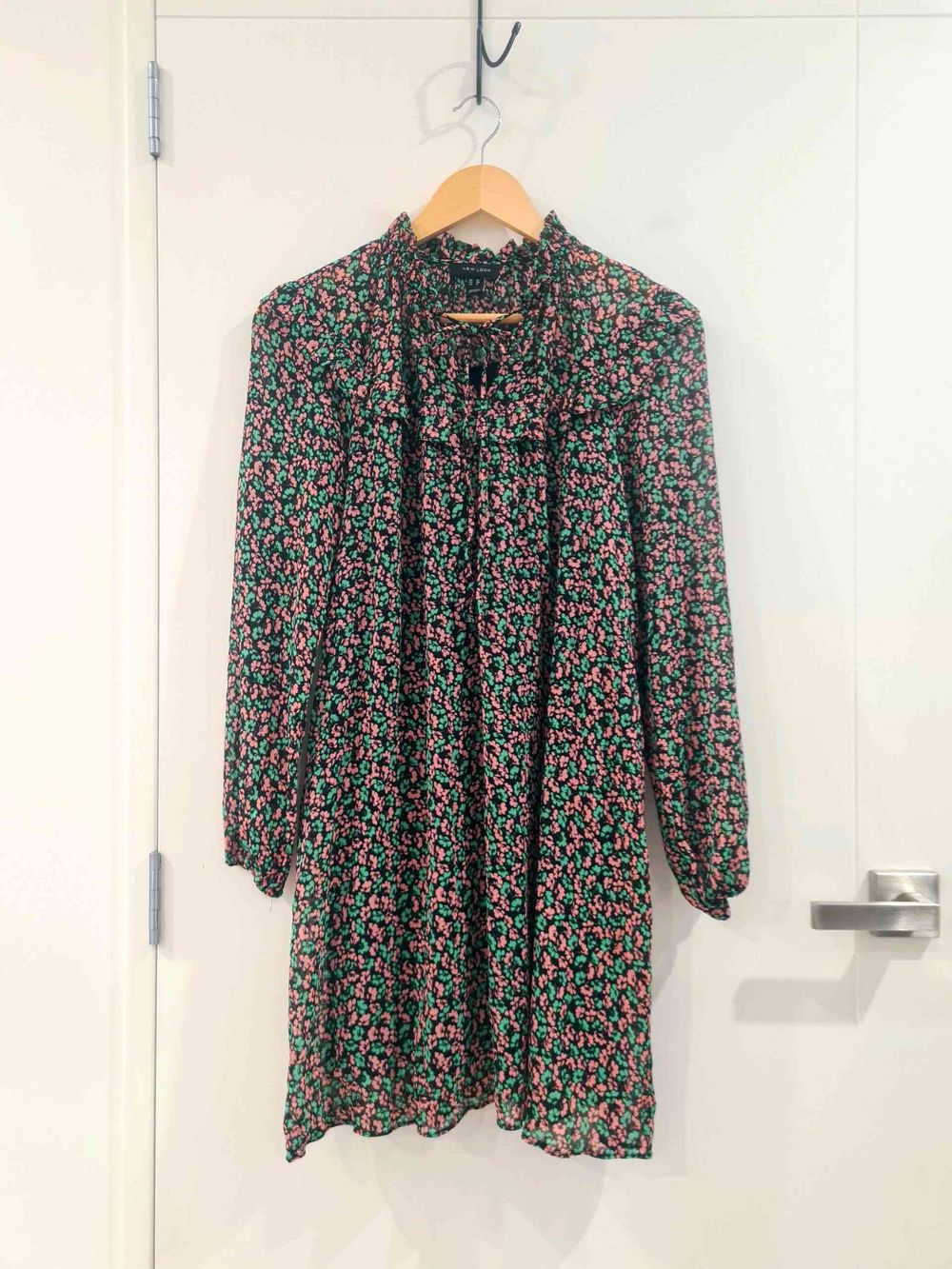 New Look Pink & Green Floral Flowy Short Dress