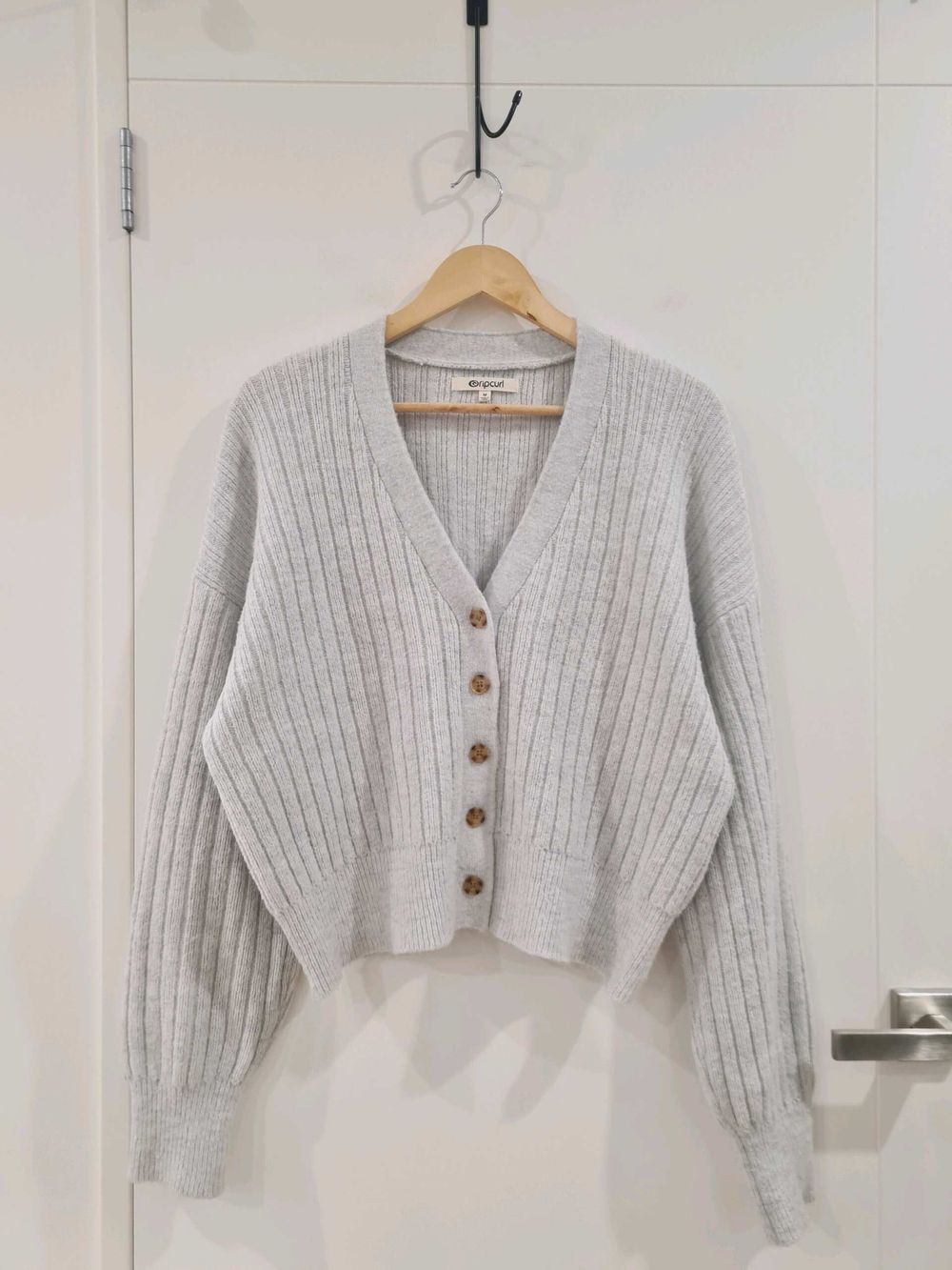 Rip Curl Silver Grey Ribbed detail Oversized V neck cardigan size M