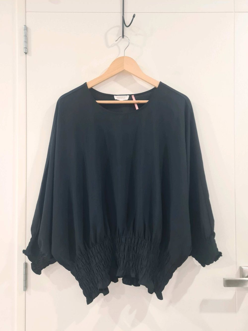 Whistle Black Relaxed fit Textured Top size 16